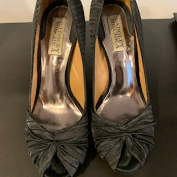 Satin high heels shoes - Picture 2 of 3